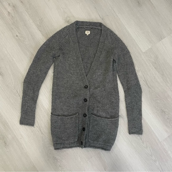 Aritzia Wilfred cardigan size XS gray buttons Italian yarn - Picture 1 of 5